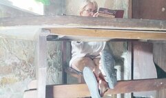 A carelessness costs him many tickles on Angeline's feet (1)