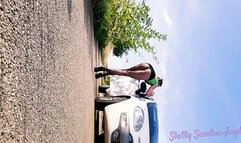 Sandra Jayde 17-09-23 Une belle pute en collant qui marche comme une salope