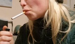 Just a normal Girl smoke a Cigarette in her Living Room