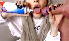 Food play and oral Creampie