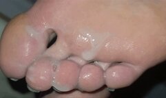 Mira - Inserting tips of her toenails deep into the peehole [foot worship, footjob, urethral teasing, cum on feet, cum eating] (1080p)