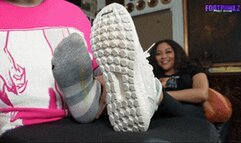 Late Night Foot Tickling and Worship with Macy Divine