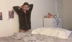 I'm Horny, Please Satisfy Me