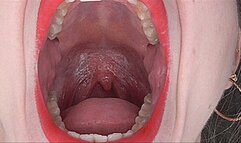 Wide mouth of sexy blonde yawning! MP4