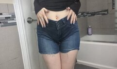 Pee Soaking Tight Jean Shorts Omorashi