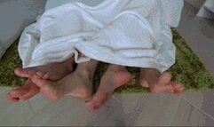 Interlocking our fingers 6 feet FFn