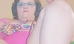 FAT GIRLFRIEND IGNORES YOU