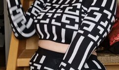 Smoking Housewive in wool leggings