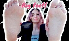 1 FHD BIG FEET 5 ( foot fetish, foot virgin, upclose, worship, soles, wrinkled, wiggling, spreading, foot play, cleavage, rubbing, goddess, queen, barefoot, long toes)