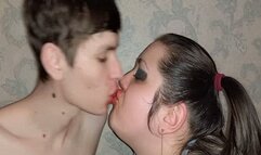 Kissing is better with lipstick WMV