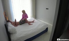 Babe came to my hotel room for sex