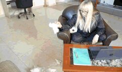 Elizabeth is sick AVI (1920x1080) FHD