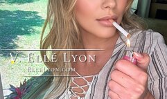 Elle Lyon Is Warming Up Her Pussy For You