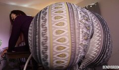 Real Time Ass Expansion In Striped Pants