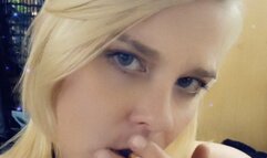 Jynxie the Mermaid Empress of the Sea Smoking Before Bed