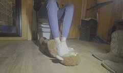 Old navy sock tramples