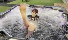 Wet Jacuzzi Ass Tease Twerk