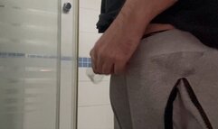 Load in 2 beats in the bathroom