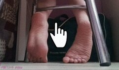 60 PEEPING TOM (HD, flexing, under the chair, foot fetish, big feet, wrinkled soles, long toes, wiggling, foot play, rubbing, barefoot, foot virgin, goddess, queen, worship)