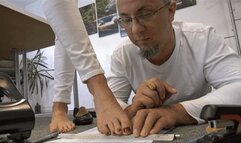 Helping my employee - with my feet!