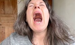 wide-wide yawning mov