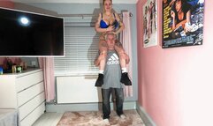 Jennifer's Shoulder Ride In Sexy Lingerie (4K)