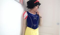 princess Snowhite very hard cocksucker