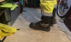 Garbageman stomping some old Trash