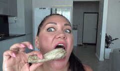 EATING CHIKEN, CRUSH THE BONES (e)