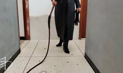 KFAE Ama K the Queen of the Zenith Bullwhip