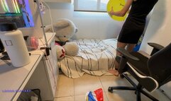 Owllete pops balloon with scissors