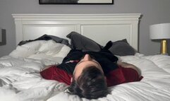 Scarlett's Fully Nude Fart Smother