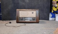 Historical Radio meets my Dunlops