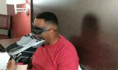 FOOT WORSHIP - SAVAGEFOOTGODDESS - Sweaty feet worship 720 mov