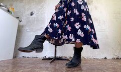 crushing dandalion and tulip flower avi