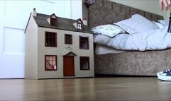 Little Dani's Doll House games