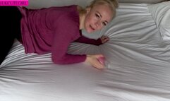 OIL - Covering myself in Oil and Spreading my Pussy For you