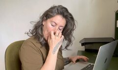 nose cleaning while working