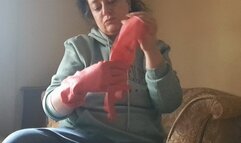 THE SOFT TOUCH OF RUBBER GLOVES