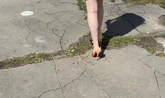 High heels bending, high heels ruined, ruined louboutin, high heels stomping, high heels