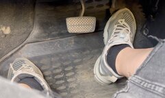 driving in sneakers mov