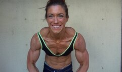 HUUUUGE Muscle Goddess!!!