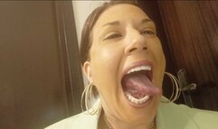 BIG MOUTH AND BIG TONGUE