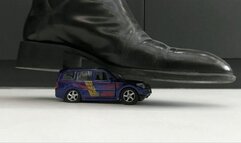 I push and trample the car very hard MP4 HD 720p