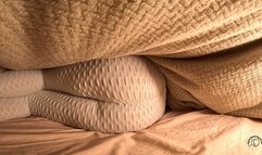 Dutch oven under blanket POV