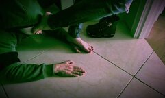 I put on my boots and step on his hands, walk with my bare feet on his hands (trample hands)