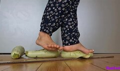 Barefoot Zucchini Crush - HD MP4