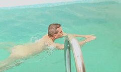 HE LOVES FUCKING HIS BEST FRIEND GRANNY