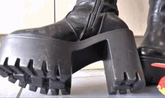 Aircrafts under cruel Boots