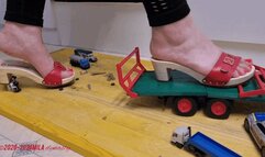 Mila in Berkemann - Plastic toy cars